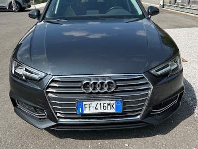 Audi A4 AUDI A4 AVANT S-LINE S-TRONIC 190 CV Grigio usata Beregazzo con Figliaro