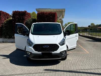 Ford Tourneo Custom Ford Transit Custom ACTIVE diesel/ibrido Bianco usata Sesto Calende
