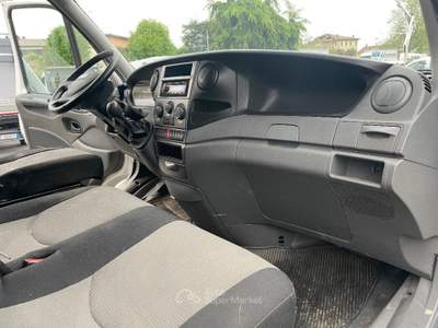 Iveco Daily 35C15 FURGONATO [F120] Bianco usata Sant'Agata Bolognese