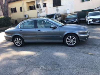Jaguar X-Type 2.0D cat Executive Grigio usata Firenze