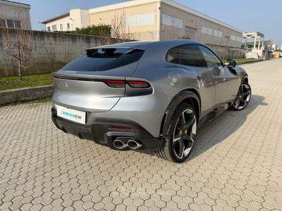 Ferrari Purosangue FULL CARBON Argento usata Genova