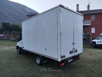 Iveco Daily 2.3 136CV 35C BOX + IVA Bianco usata Dubino