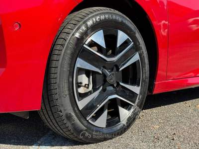 Peugeot 208 PEUGEOT 208 ALLURE HYBRID PREZZO VERO Rosso usata Aprilia