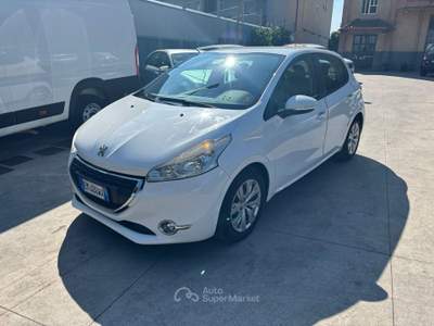 Peugeot 208 PEUGEOT 208 1.2 BENZINA OK NEOPATENTATI ANNO 2012 Bianco usata Qualiano