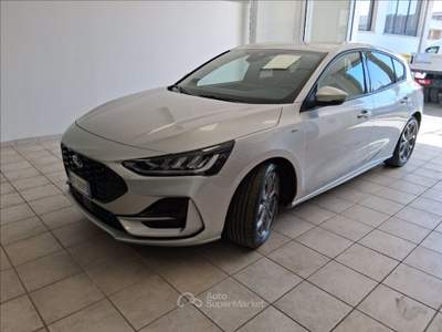 Ford Focus 1.5 ecoblue ST-Line 115cv auto Grigio usata Teramo