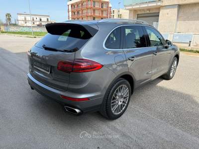 Porsche Cayenne Cayenne 3.0 Platinum Edition RESTYLING Grigio usata Altamura