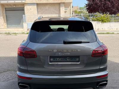 Porsche Cayenne Cayenne 3.0 Platinum Edition RESTYLING Grigio usata Altamura