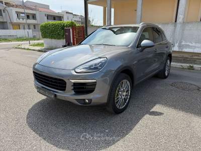 Porsche Cayenne Cayenne 3.0 Platinum Edition RESTYLING Grigio usata Altamura