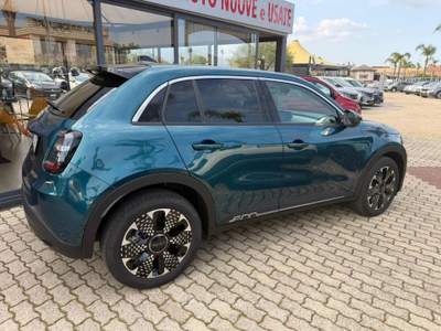 Fiat 600 vettura iva esposta  km 18.000 Verde usata San Gregorio di Catania