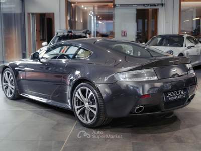 Aston Martin V12 V12 Vantage Coupé*MANUAL GEAR*1 OWNER*BANG&OLUFSEN Grigio usata MILANO
