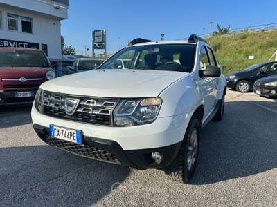 Dacia Duster 1.6 GPL LAUREATE 110CV Bianco usata Foligno