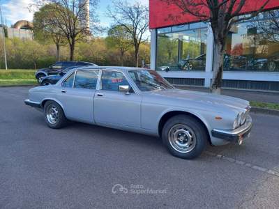 Jaguar XJ vettura già certificata A.S.I Argento usata Brescia