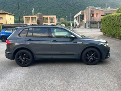 Volkswagen Tiguan 2.0 TDI 150 CV SCR DSG R-Line Grigio usata Ala