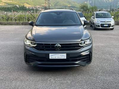 Volkswagen Tiguan 2.0 TDI 150 CV SCR DSG R-Line Grigio usata Ala