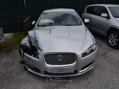 Jaguar XF 2.2 D 190 CV Luxury FULL OPTIONAL Argento usata Cuneo