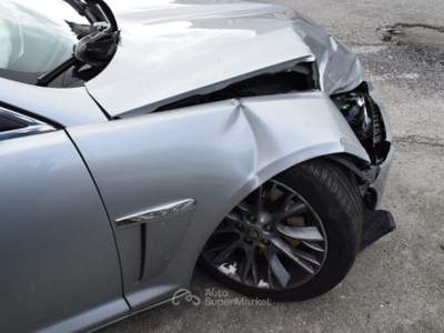 Jaguar XF 2.2 D 190 CV Luxury FULL OPTIONAL Argento usata Cuneo