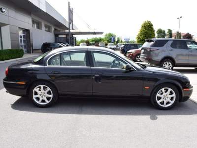 Jaguar S-Type 2.7 diesel V6 Executive Nero usata Cuneo