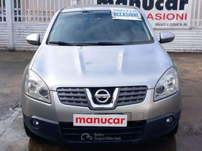 Nissan Qashqai 2.0 4x4 autom 3393140120 MANUCAR Argento usata Cesano Maderno