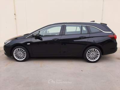 Opel Astra Sportourer 1.6 CDTi 136cv AT6 Innovation Nero usata Castelnovo di Sotto