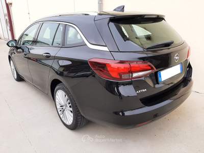 Opel Astra Sportourer 1.6 CDTi 136cv AT6 Innovation Nero usata Castelnovo di Sotto