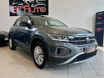 Volkswagen T-Roc 2.0 TDI SCR 150CV DSG Life Grigio usata Cassina de' Pecchi