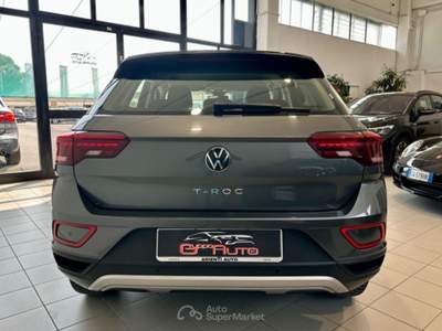 Volkswagen T-Roc 2.0 TDI SCR 150CV DSG Life Grigio usata Cassina de' Pecchi