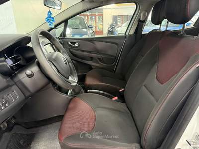 Renault Clio Renault Clio 1.5 Dci 75cv 5 porte Bianco usata Pompei
