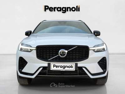 Volvo XC60 T6 Plug-in hybrid AWD automatico Plus Dark Bianco usata Firenze