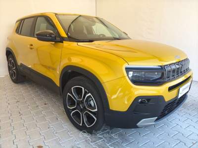 Jeep Avenger 1.2 Turbo 100 CV Summit Oro usata Resana