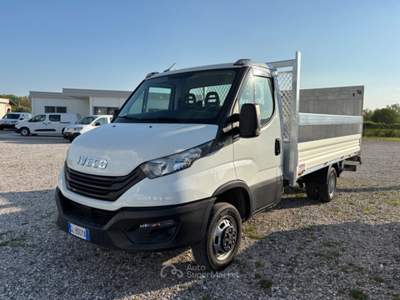 Iveco Daily 35C16 2.3  CASSONE CON SPONDA Bianco usata Gemona del Friuli