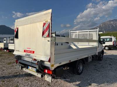 Iveco Daily 35C16 2.3  CASSONE CON SPONDA Bianco usata Gemona del Friuli