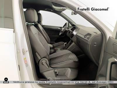 Volkswagen Tiguan 2.0 tdi r-line 150cv dsg Bianco usata Assago