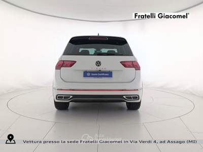 Volkswagen Tiguan 2.0 tdi r-line 150cv dsg Bianco usata Assago
