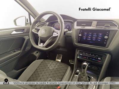 Volkswagen Tiguan 2.0 tdi r-line 150cv dsg Bianco usata Assago