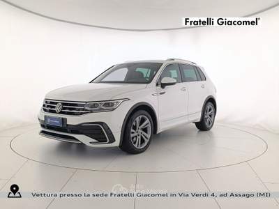 Volkswagen Tiguan 2.0 tdi r-line 150cv dsg Bianco usata Assago