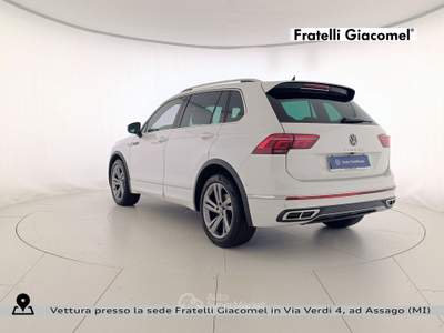 Volkswagen Tiguan 2.0 tdi r-line 150cv dsg Bianco usata Assago