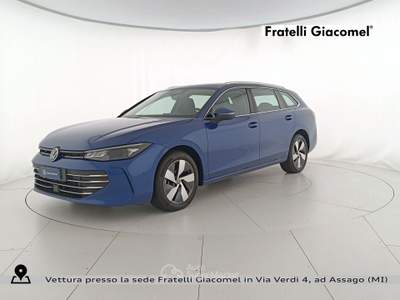 Volkswagen Passat 2.0 tdi scr business 122cv dsg Blu/Azzurro usata Assago
