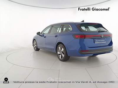 Volkswagen Passat 2.0 tdi scr business 122cv dsg Blu/Azzurro usata Assago