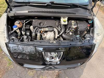 Peugeot 5008 PEUGEOT 5008 7 POSTI 2012 usata Torino