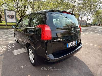 Peugeot 5008 PEUGEOT 5008 7 POSTI 2012 usata Torino