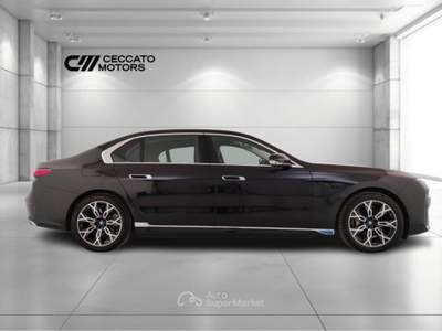 BMW Serie 7 725Ld i7 xDrive60 Nero usata Padova