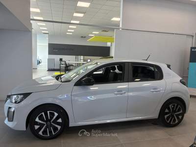 Peugeot 208  5p - style benzina 100 s&s Bianco usata Ivrea
