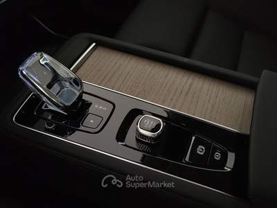 Volvo XC90 Xc90 2.0 t8 phev plus dark awd 7p.ti auto Grigio usata Cuneo