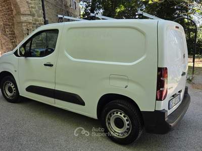 Opel Combo OPEL Combo Cargo 1.5 Diesel 100CV S&S PC 650kg Bianco usata Deruta