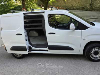 Opel Combo OPEL Combo Cargo 1.5 Diesel 100CV S&S PC 650kg Bianco usata Deruta