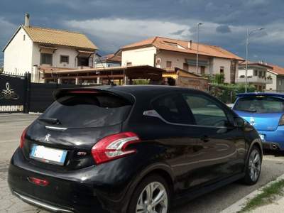 Peugeot 208 Vendo Peugeot 208GTI Nuovissima Nero usata Pescara