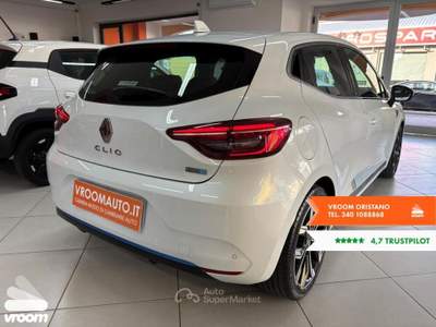 Renault Clio Clio Full Hybrid E-Tech 140 CV 5 porte E-Tech Bianco usata Oristano
