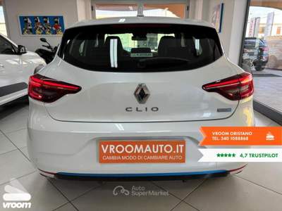Renault Clio Clio Full Hybrid E-Tech 140 CV 5 porte E-Tech Bianco usata Oristano