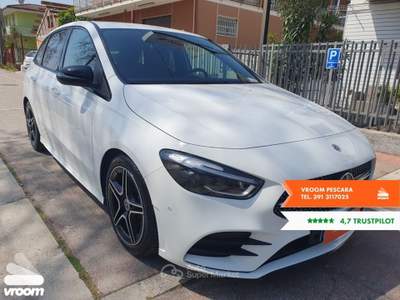 Mercedes-Benz Classe B B 180 d Automatic AMG Line Premium Bianco usata Pescara