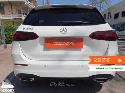 Mercedes-Benz Classe B B 180 d Automatic AMG Line Premium Bianco usata Pescara